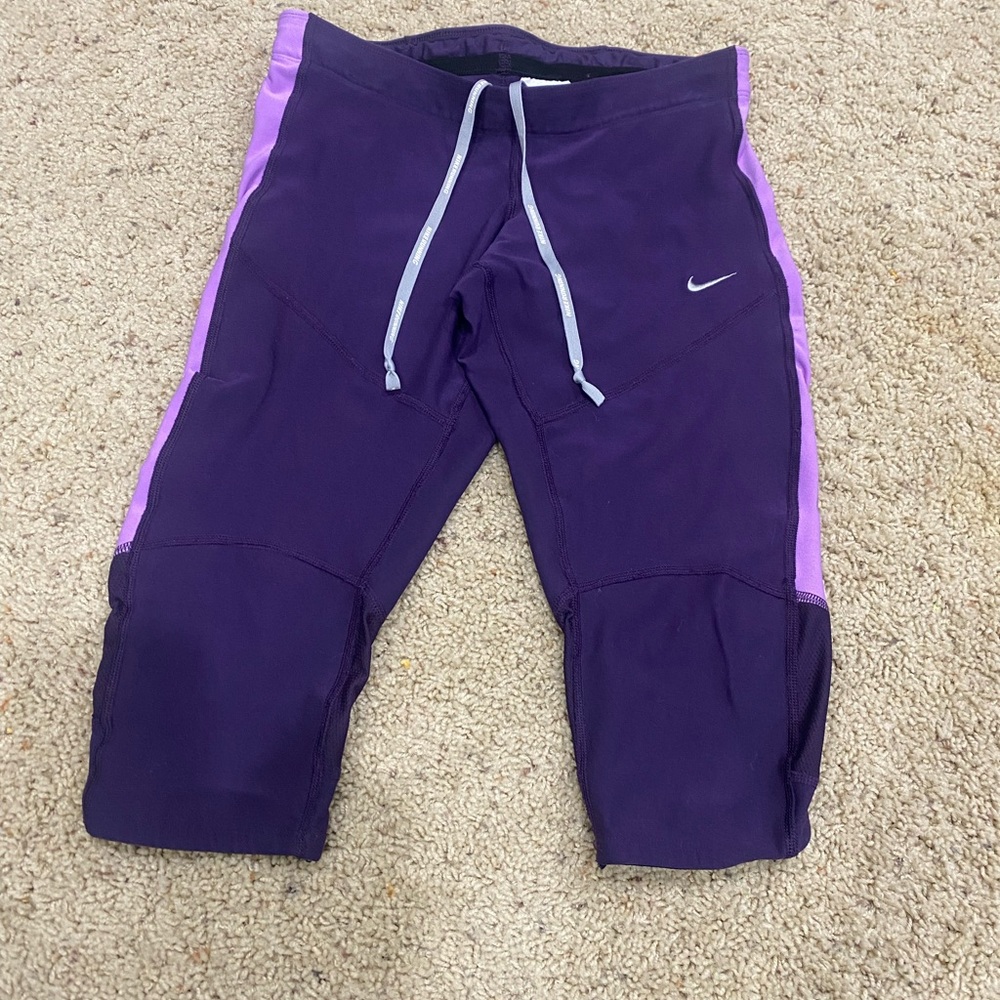 Nike Dri Fit Women’s XS Purple Capri Leggings Zip Pocket Drawstring - Picture 1 of 9